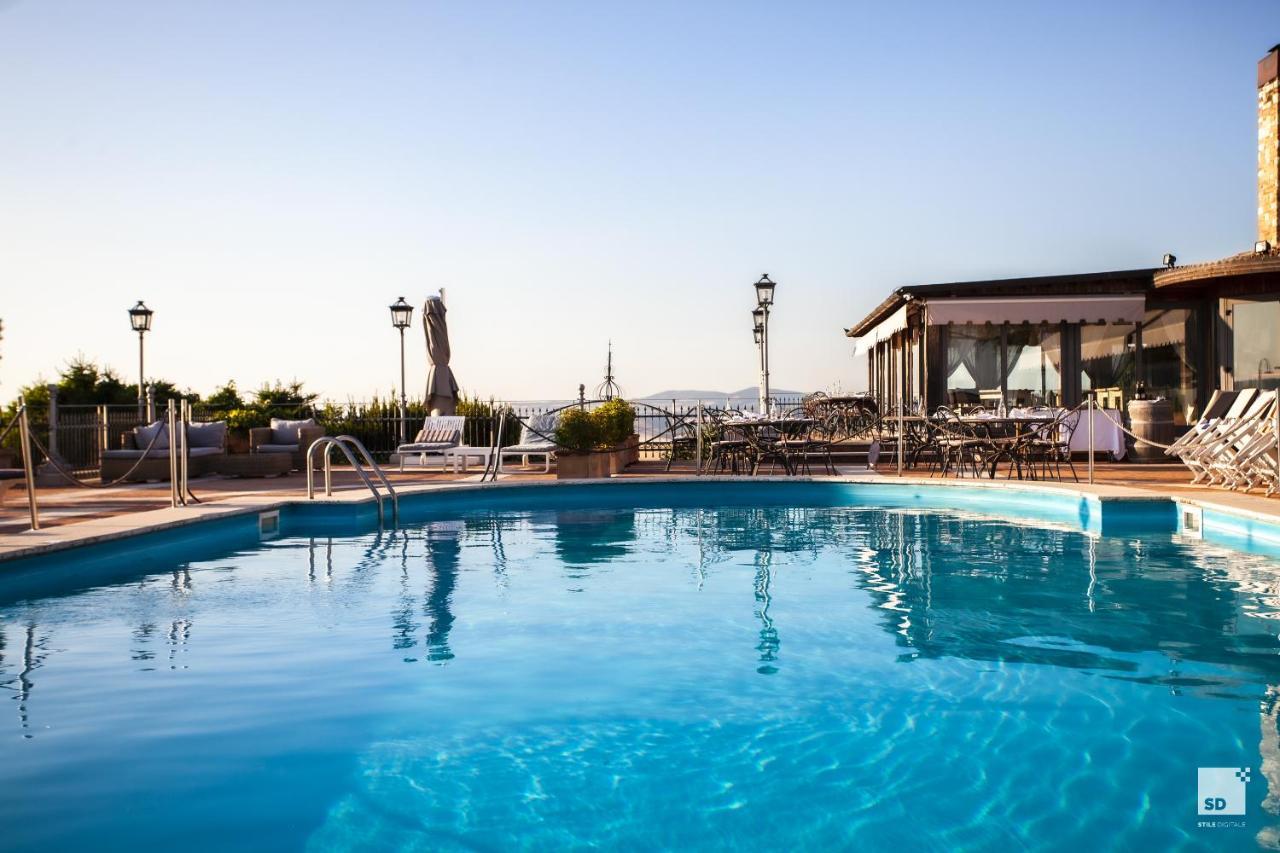 Отель Relais Todini - Residenza D'Epoca - Luxury Historic House Экстерьер фото